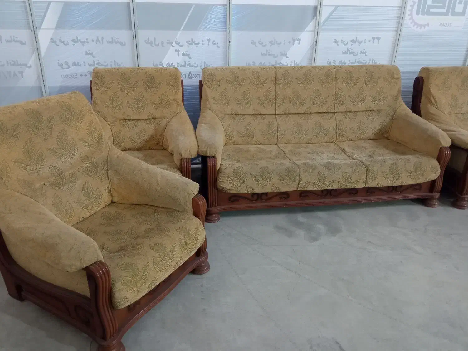 مبل ۷ نفره|مبلمان خانگی و میز عسلی|قم, انسجام|دیوار