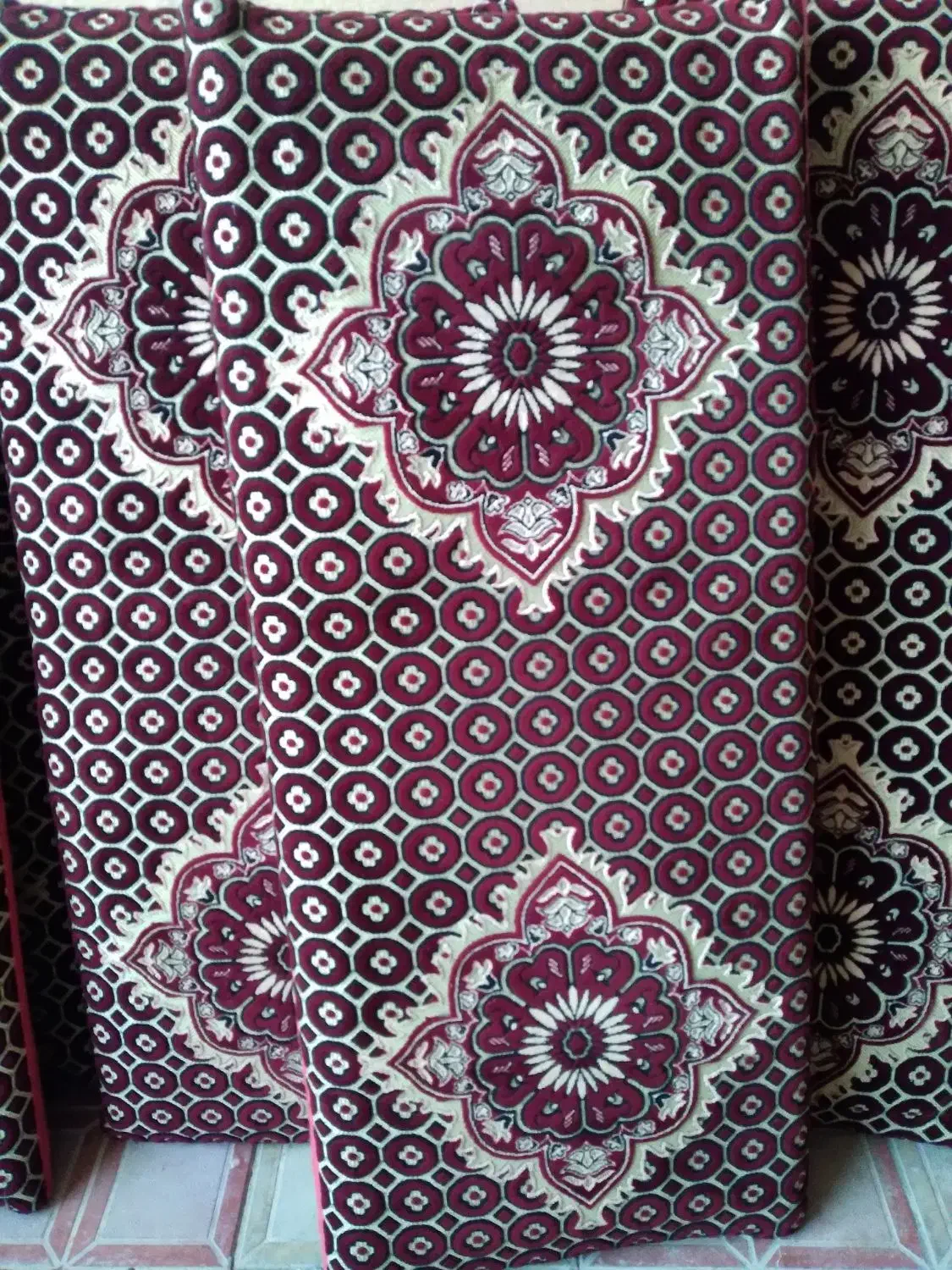 پشتی|پشتی|ساری, |دیوار