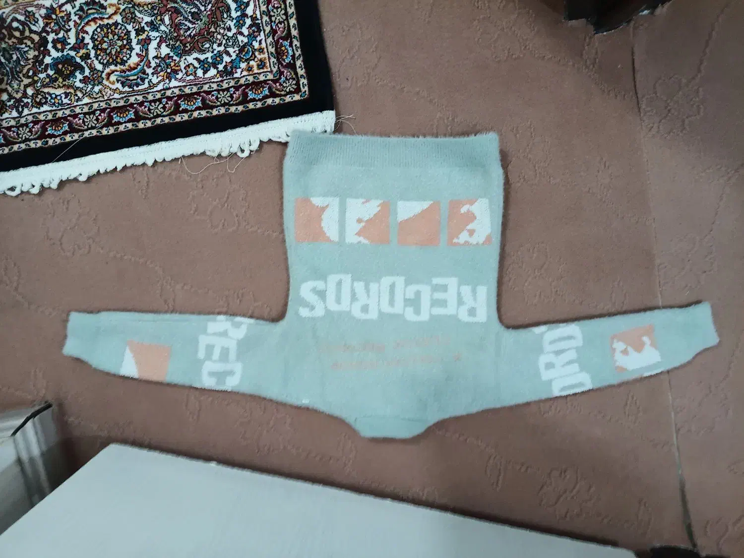 یک عدد بلوز زمستانی|کفش و لباس بچه|سهند, |دیوار