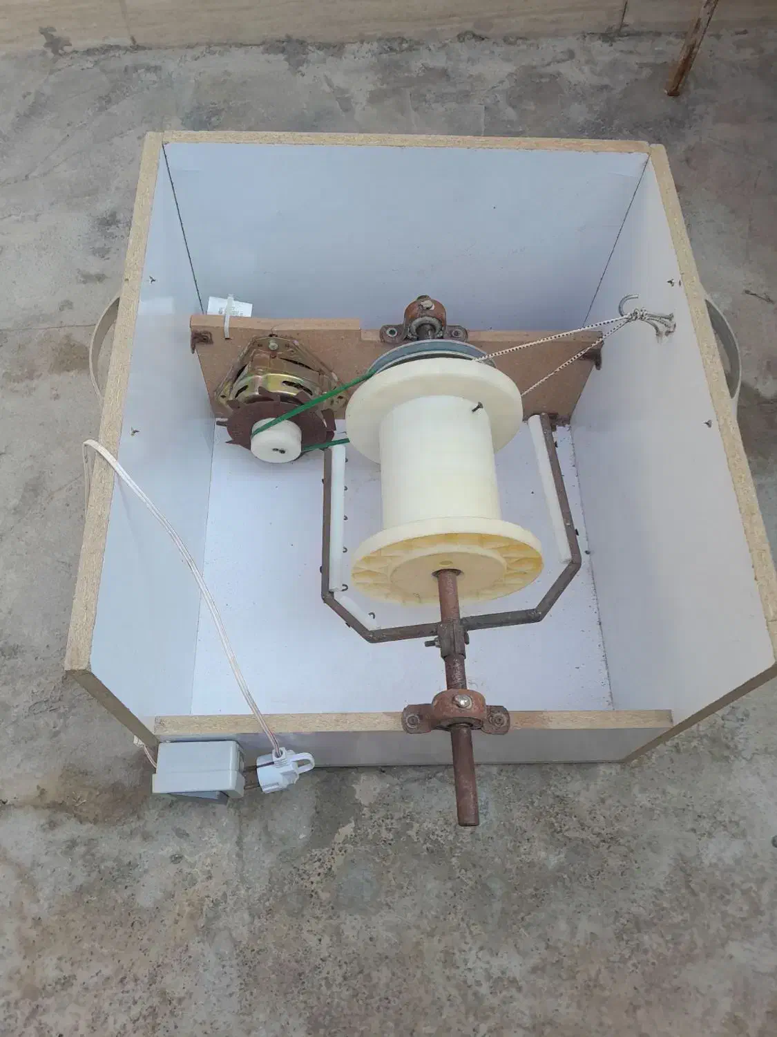 نخ پشم ریسی|ماشین‌آلات صنعتی|گمیشان, |دیوار