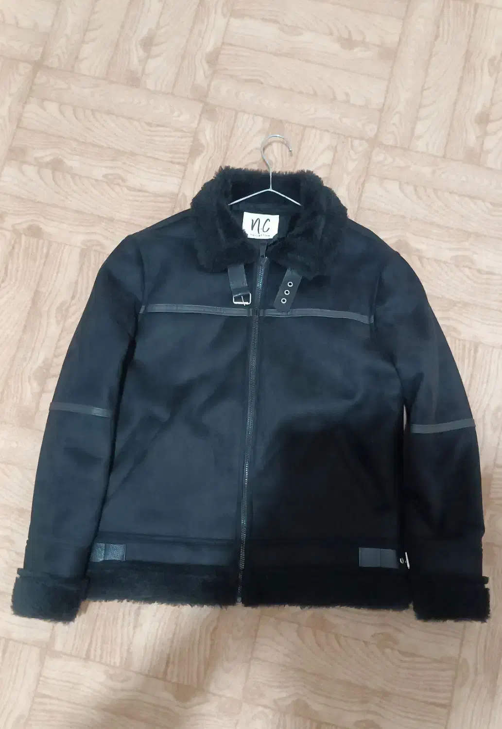 کاپشن نونو|لباس|هشترود, |دیوار