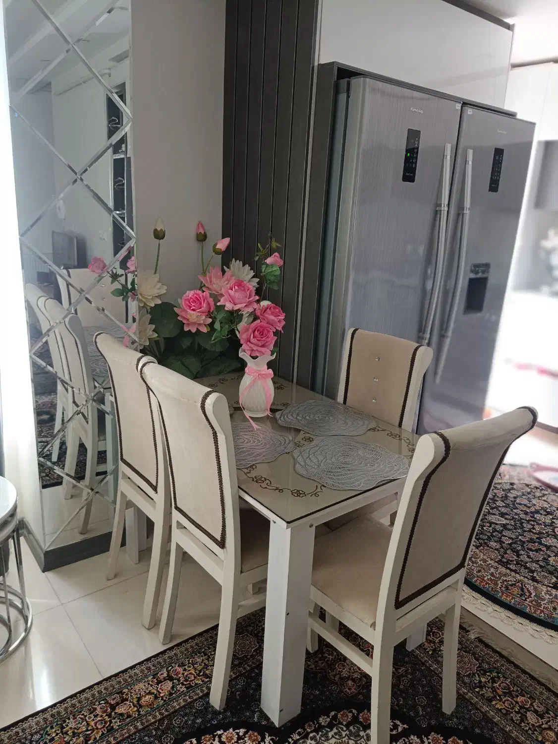 میز نهارخوری،|میز و صندلی غذاخوری|هرسین, |دیوار