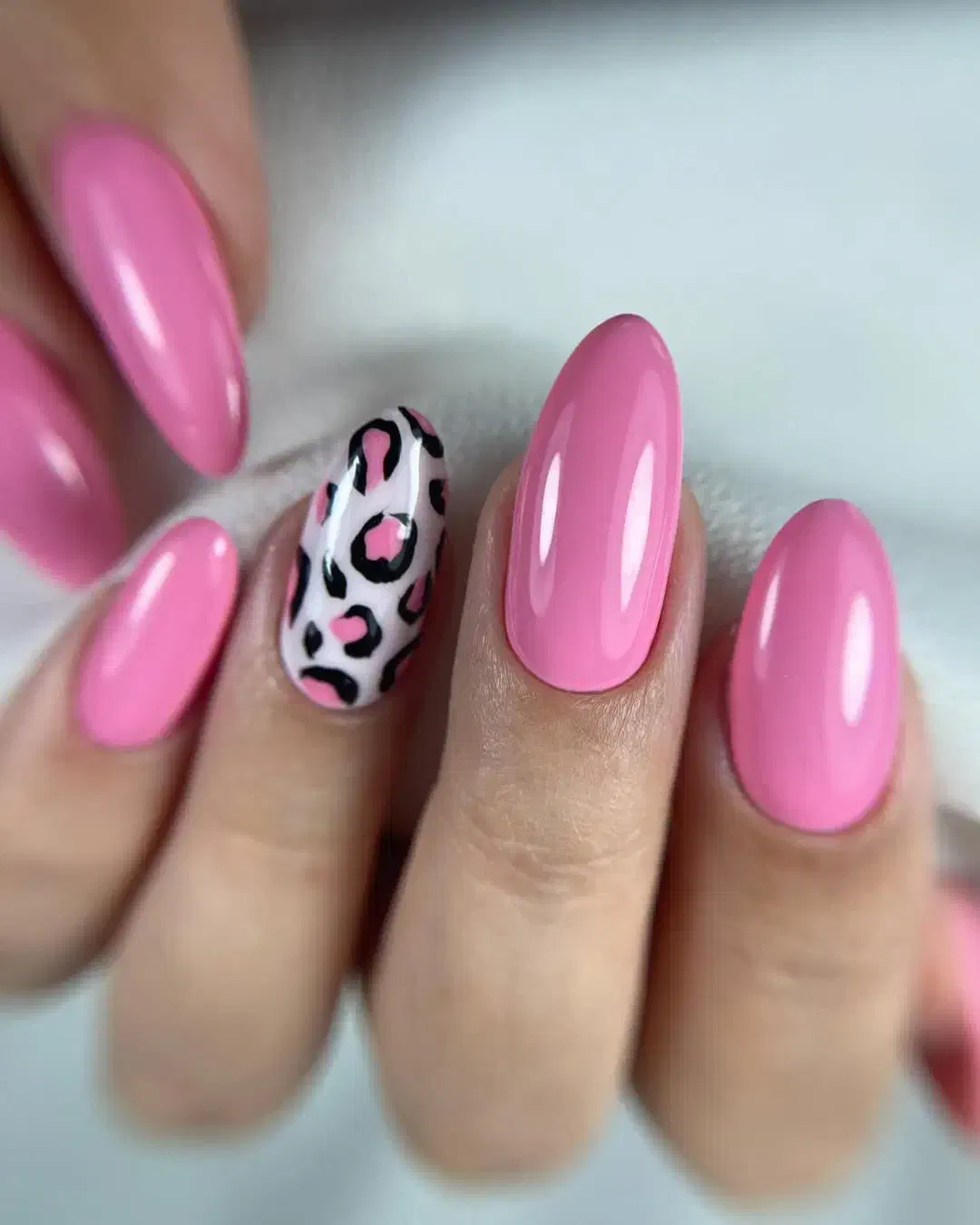 * کاشت ناخن *|خدمات آرایشگری و زیبایی|شیراز, گویم|دیوار