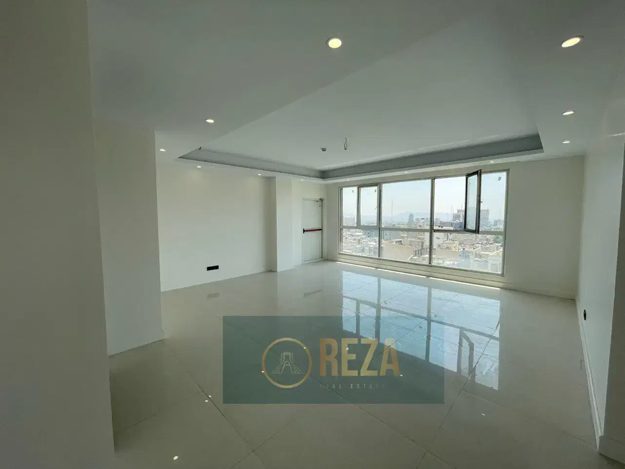 اجاره آپارتمان ۱۷۰  متری * ۲ پارکینگ * جلفا|اجارهٔ آپارتمان|تهران, سید خندان (جلفا)|دیوار