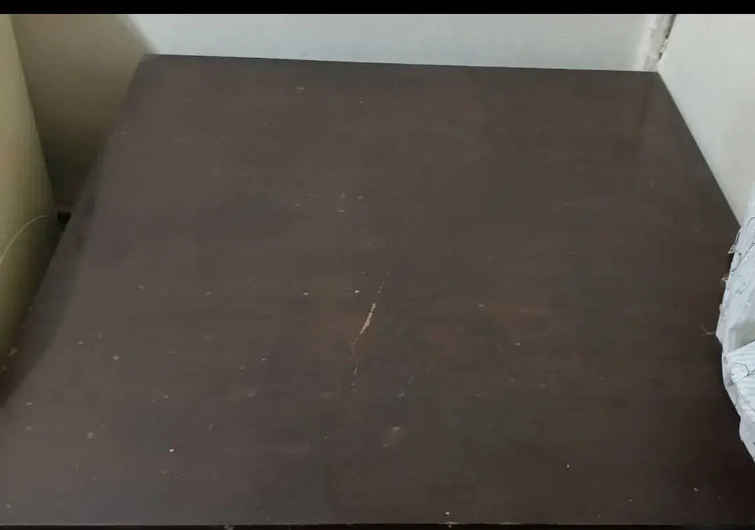 مبل هفت نفره ومیزوگل میز|مبلمان خانگی و میز عسلی|شیراز, شهرک قمشه|دیوار