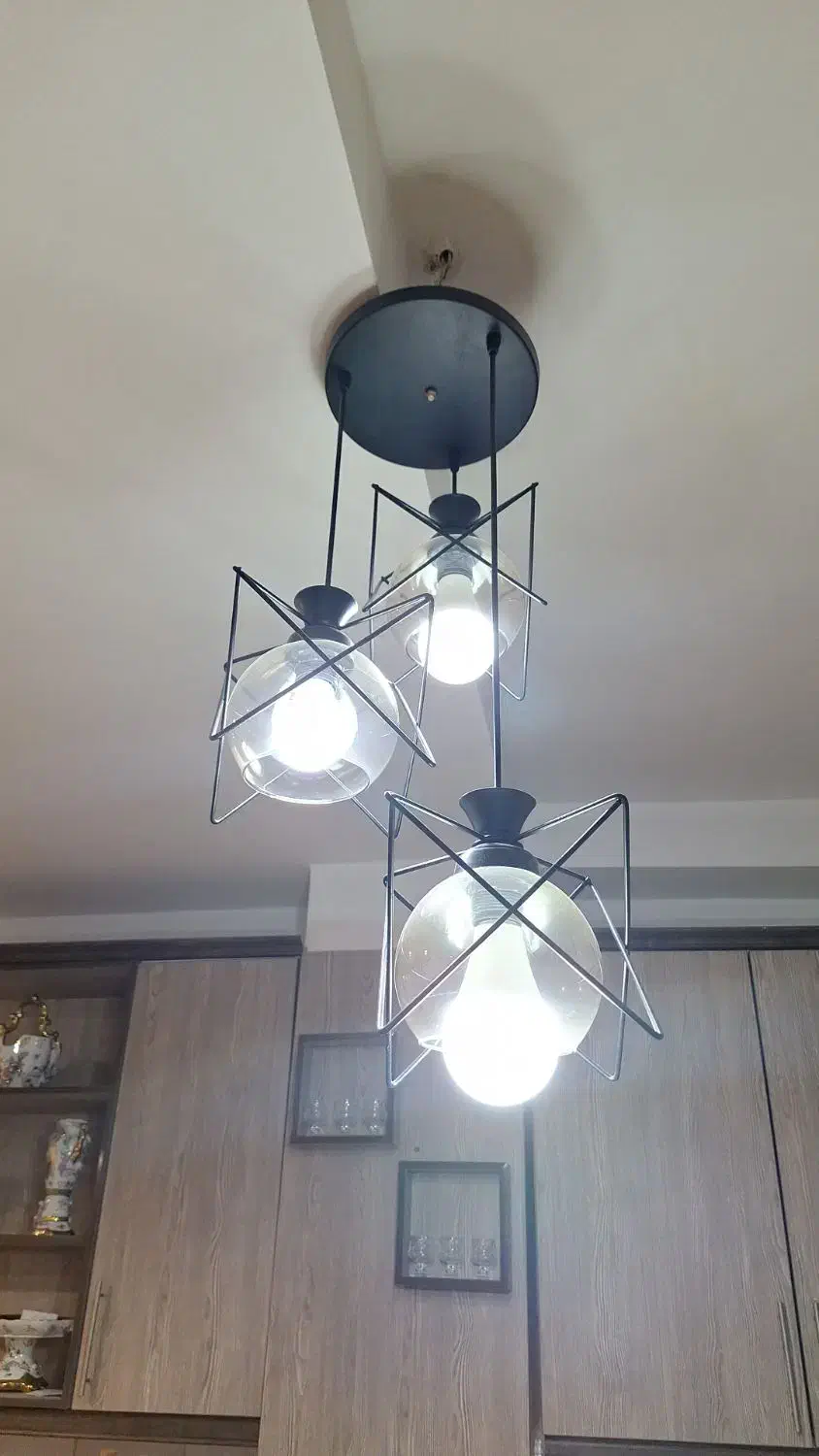 لوستر|لوستر و چراغ آویز|مشکین‌دشت, |دیوار