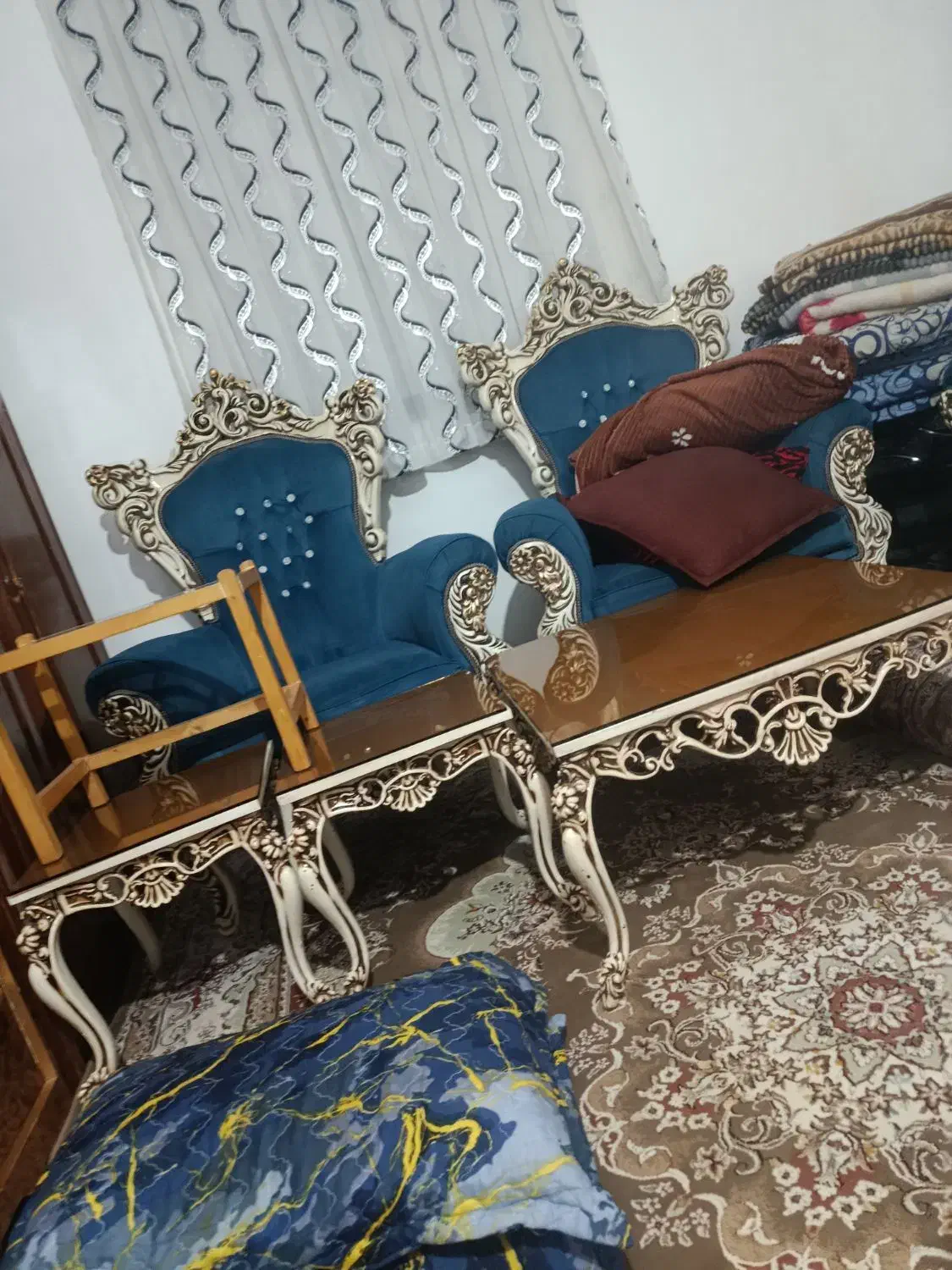 مبلمان ۹نفره سالم|مبلمان خانگی و میز عسلی|رزن, |دیوار