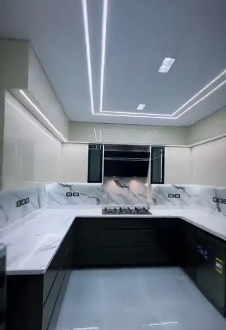 فروش و نصب پارکت و کاغذ دیواری و دکوراسیون داخلی|خدمات پیشه و مهارت|میاندوآب, |دیوار