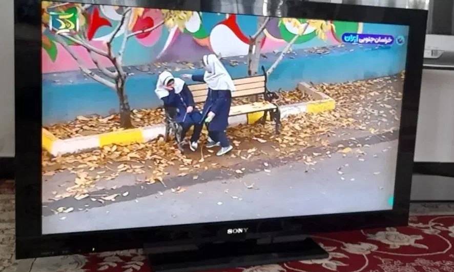 ال سی دی ۴۰اینج سونی فلاشخور و۲پورت اچ دی مای|تلویزیون و پروژکتور|سنندج, |دیوار