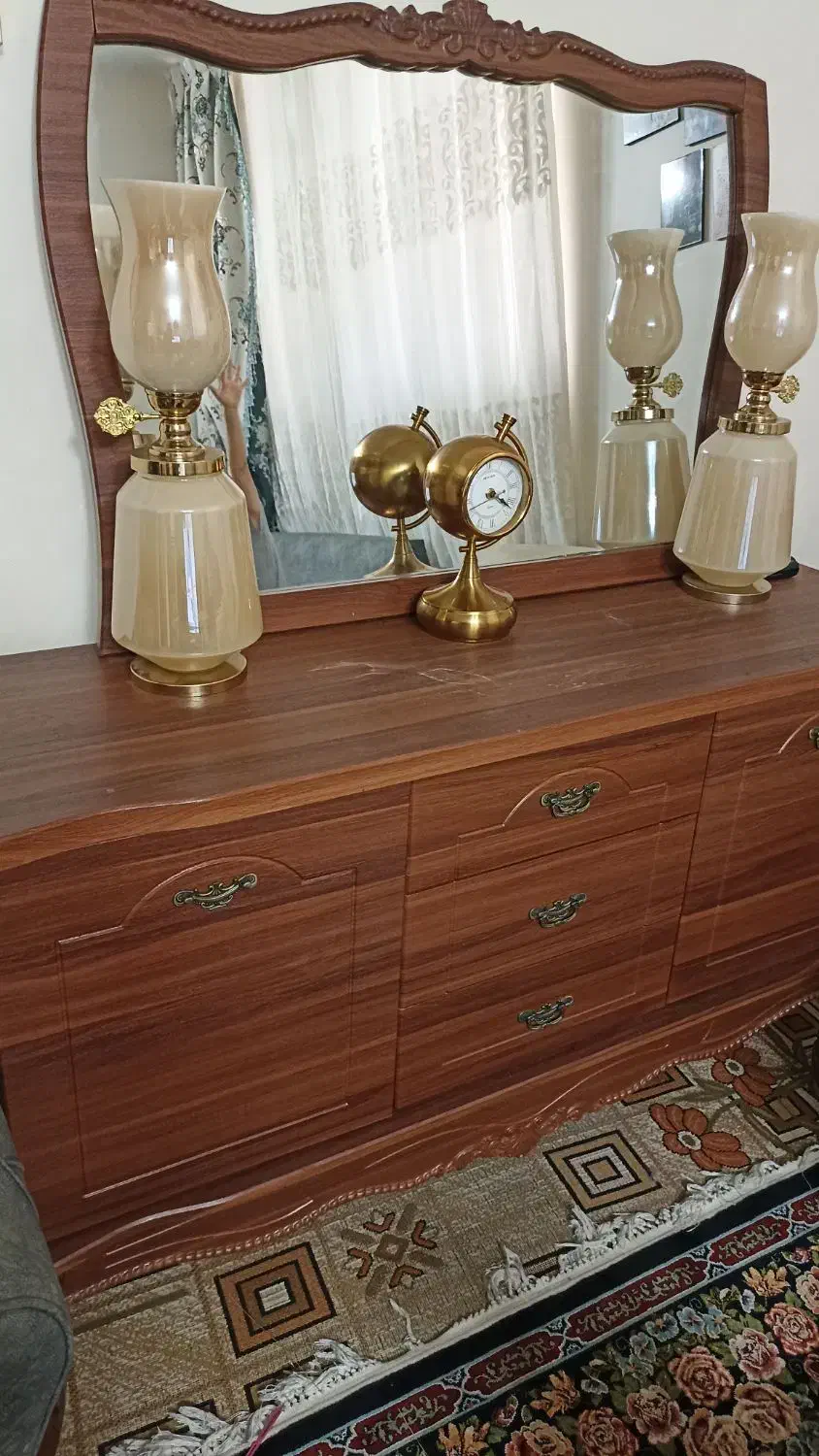 اینه کنسول و شمعدان وساعت|بوفه، ویترین، کنسول|بروجرد, |دیوار