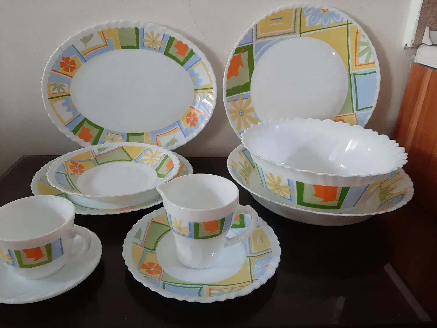 دو دست سرویس غذاخوری ۱۹ پارچه امارات|ظروف سرو و پذیرایی|تهران, حشمتیه|دیوار