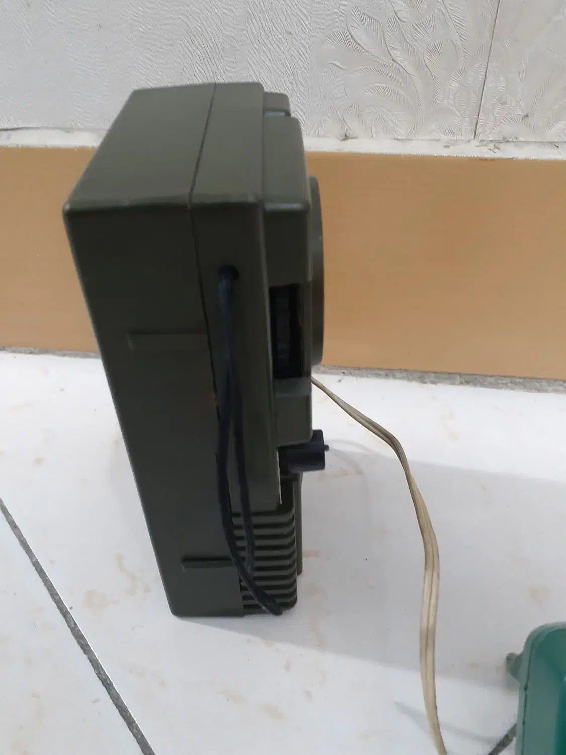 رادیو قدیمی|سیستم صوتی خانگی|تهران, مینای شمالی (مخبر)|دیوار