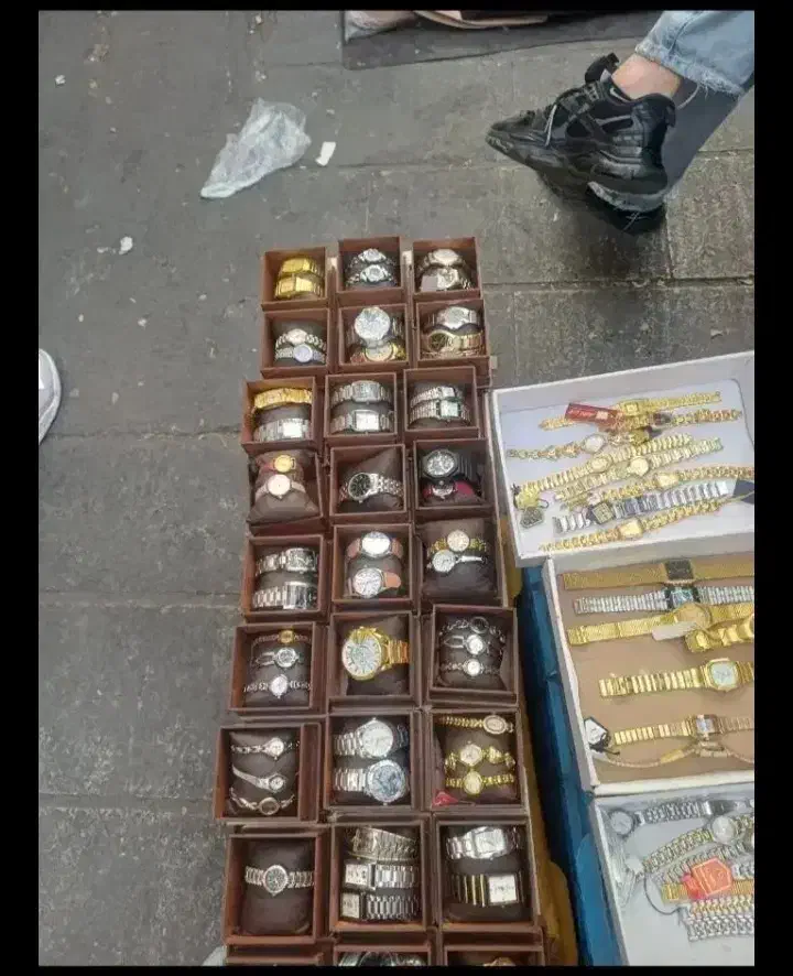 ساعت عمده|ساعت|تهران, هفده شهریور|دیوار