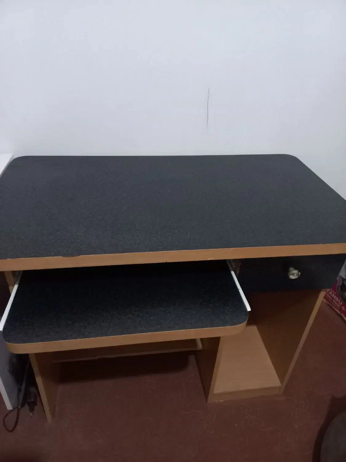 میز کامپیوتر|میز تحریر و کامپیوتر|مراغه, |دیوار