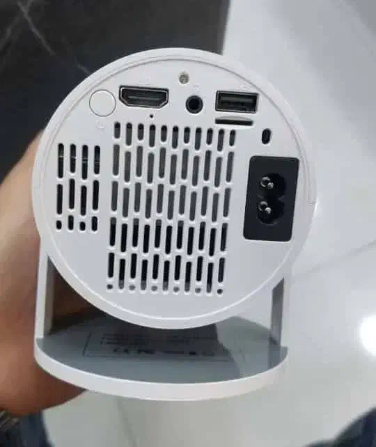 پرژکتور|تلویزیون و پروژکتور|رشت, منظریه|دیوار