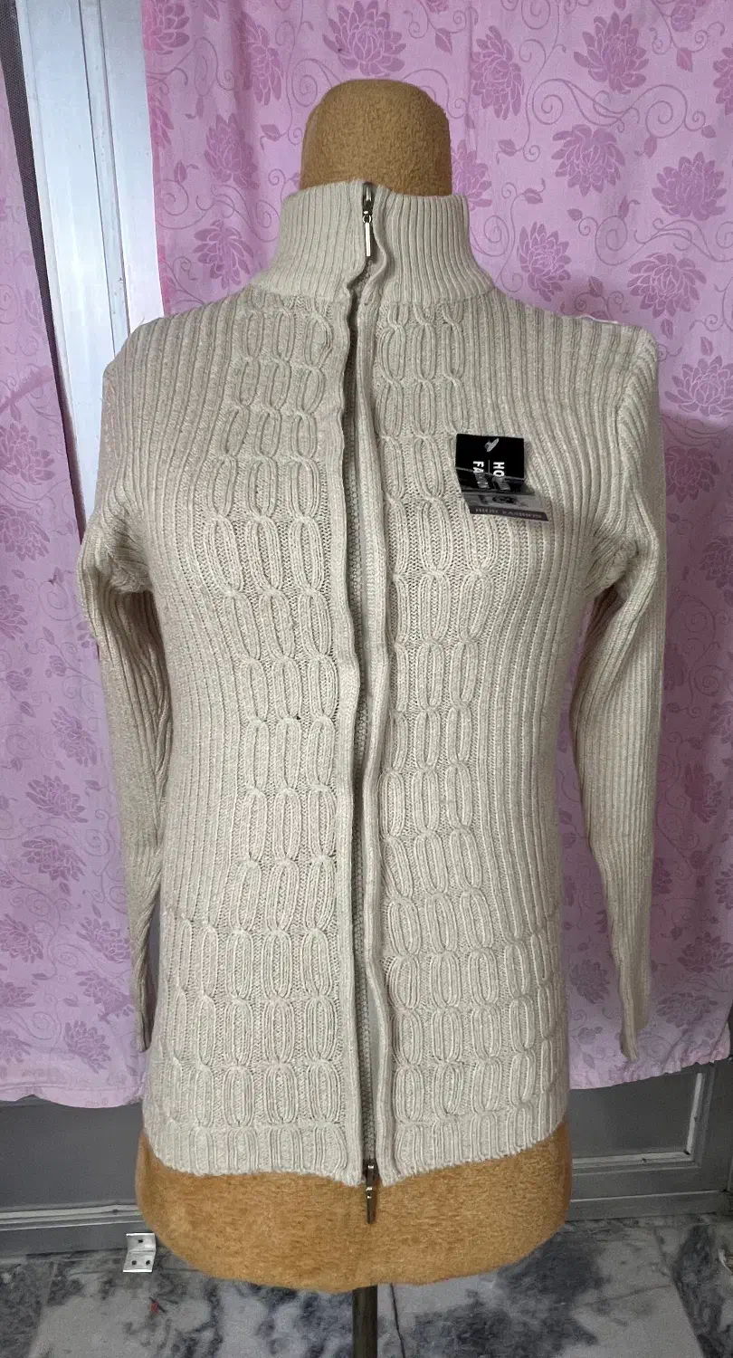 بافت جلو باز|لباس|تربتحیدریه, کاشانی|دیوار