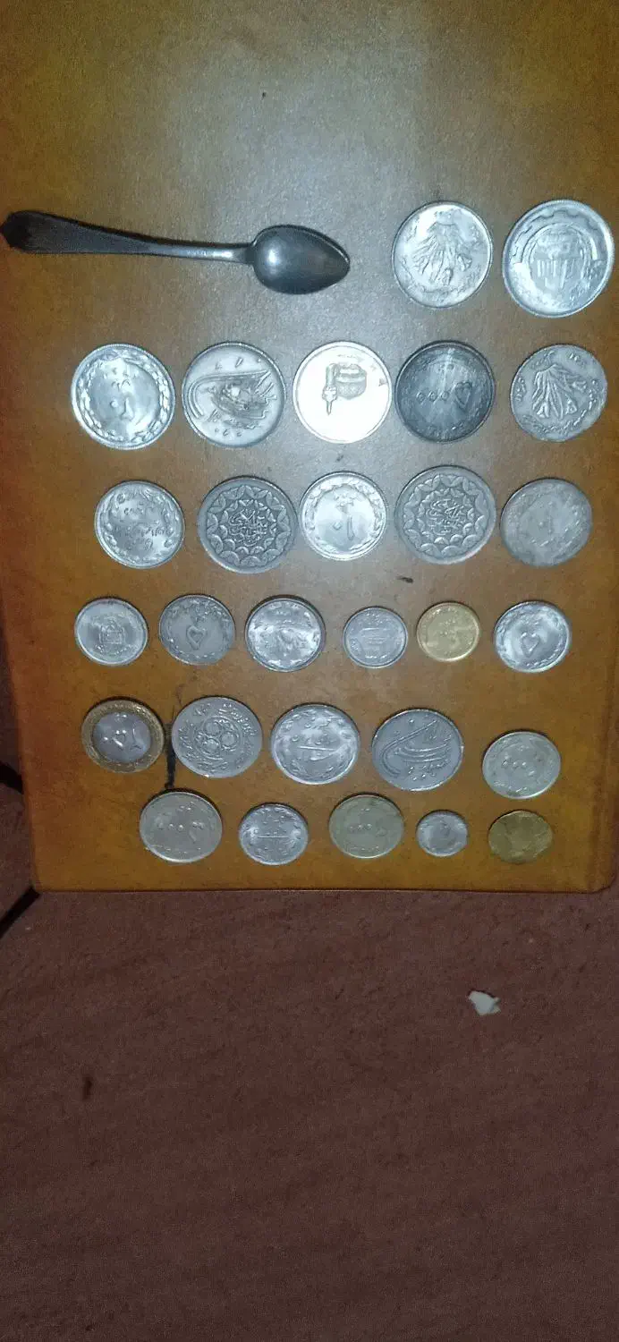 اسکناس و تمر دوره جمهوری اسلامی و سکه|کلکسیون سکه، تمبر، اسکناس|چالوس, |دیوار