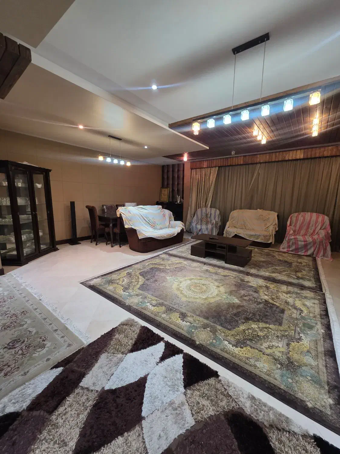 140 متر 3خواب سعادت آباد