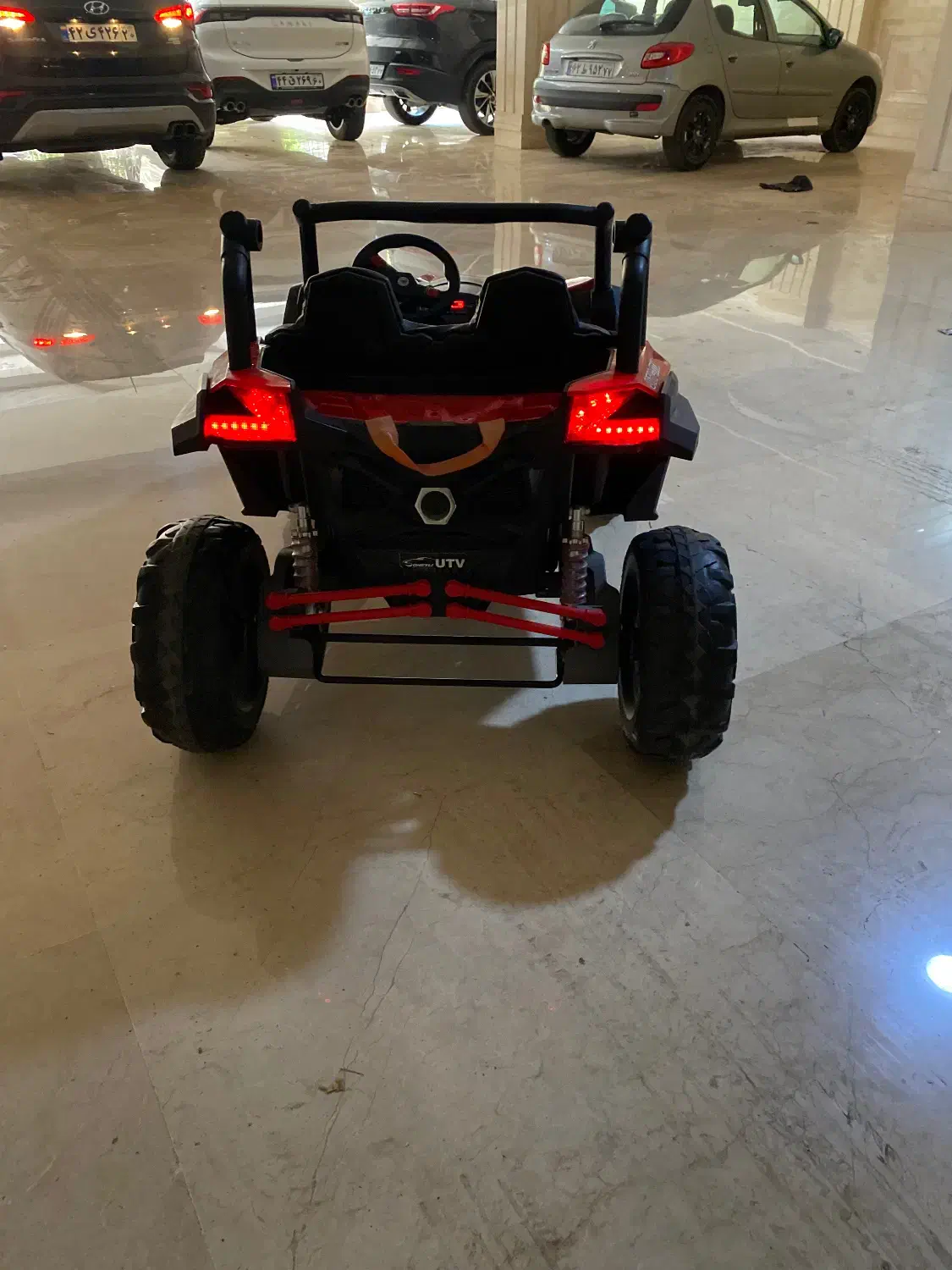 ماشین برقی کنترلی|اسباب‌‌بازی|تهران, سازمان برنامه شمالی|دیوار