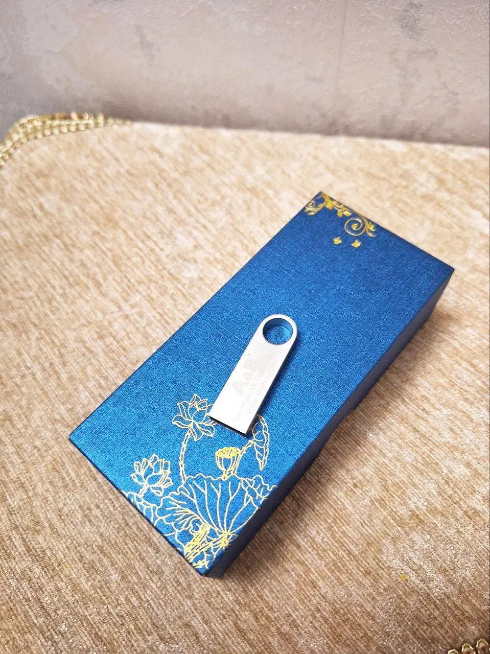 فلش ۸ گیگ خارجی|قطعات و لوازم جانبی رایانه|اسلام‌شهر, شهرک جانبازان|دیوار