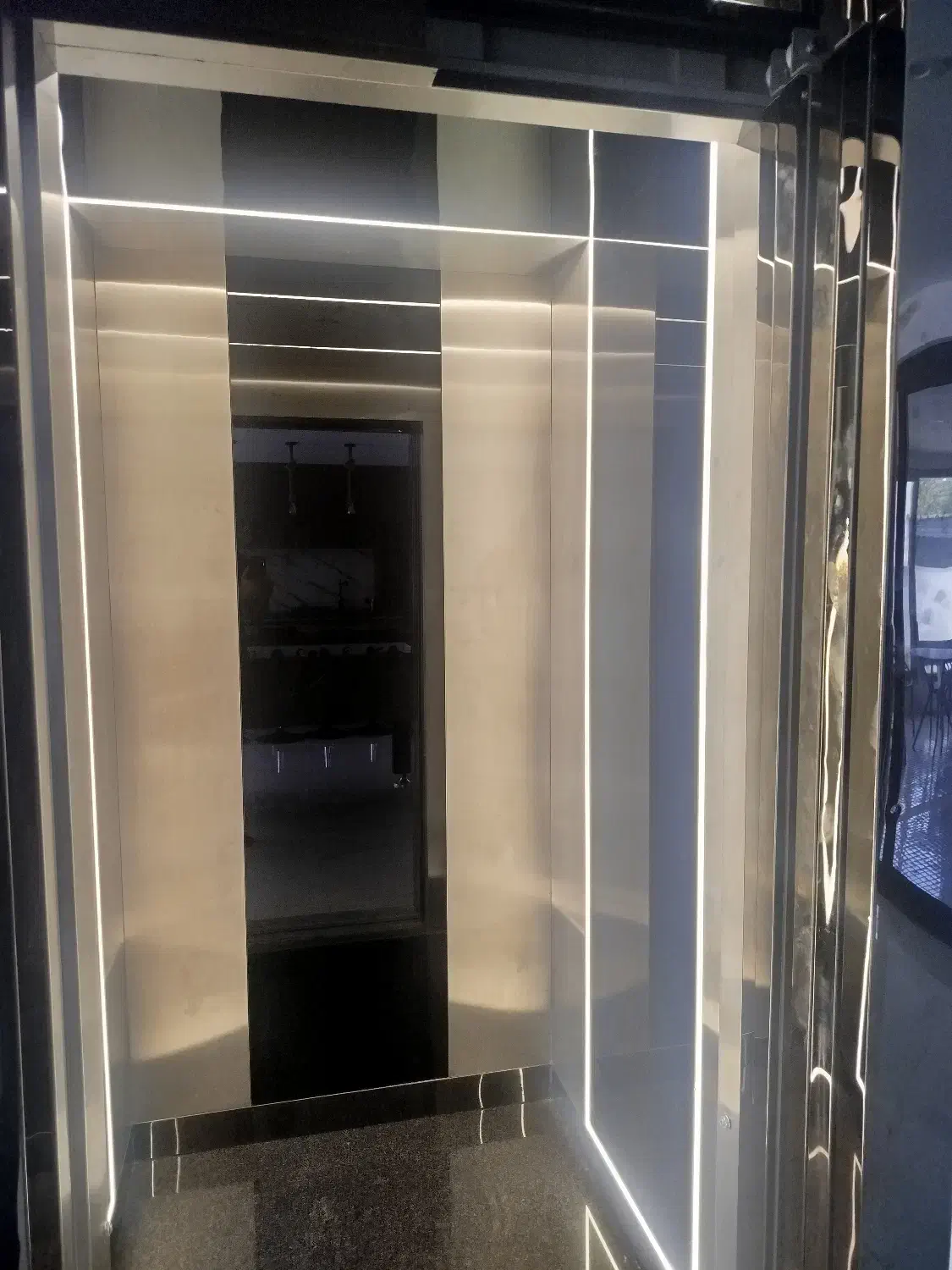 نصب ،فروش و طراحی انواع آسانسور|خدمات پیشه و مهارت|چمستان, |دیوار