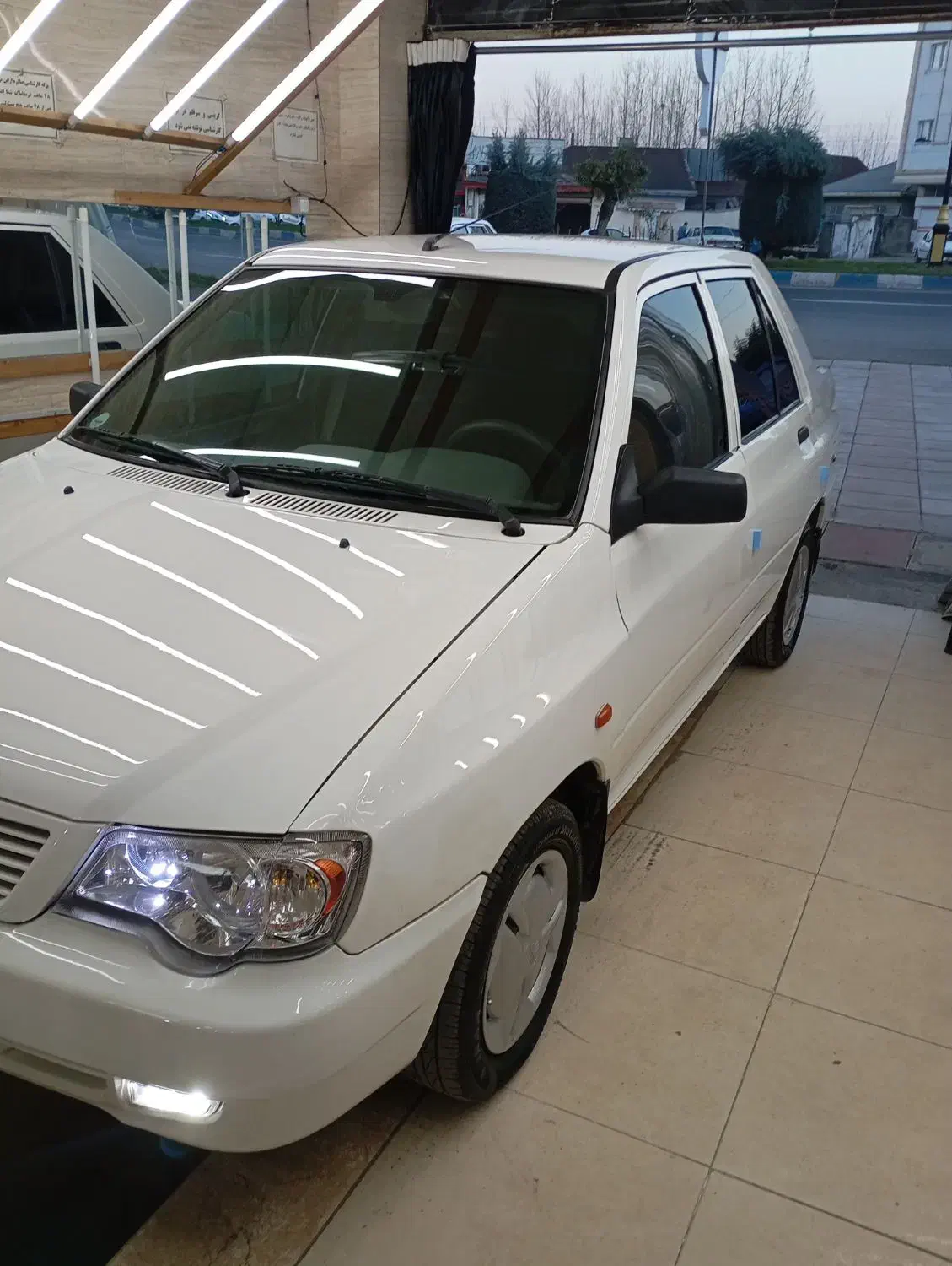 ۱۳۲ مدل ۹۸ بیرنگ|خودرو سواری و وانت|فومن, |دیوار