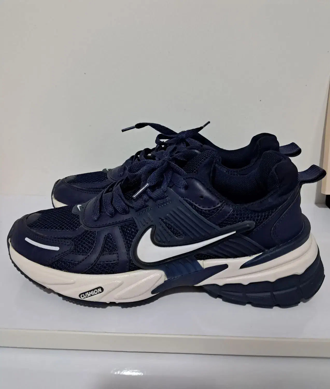 کتونی|کیف، کفش، کمربند|رشت, ولکس|دیوار