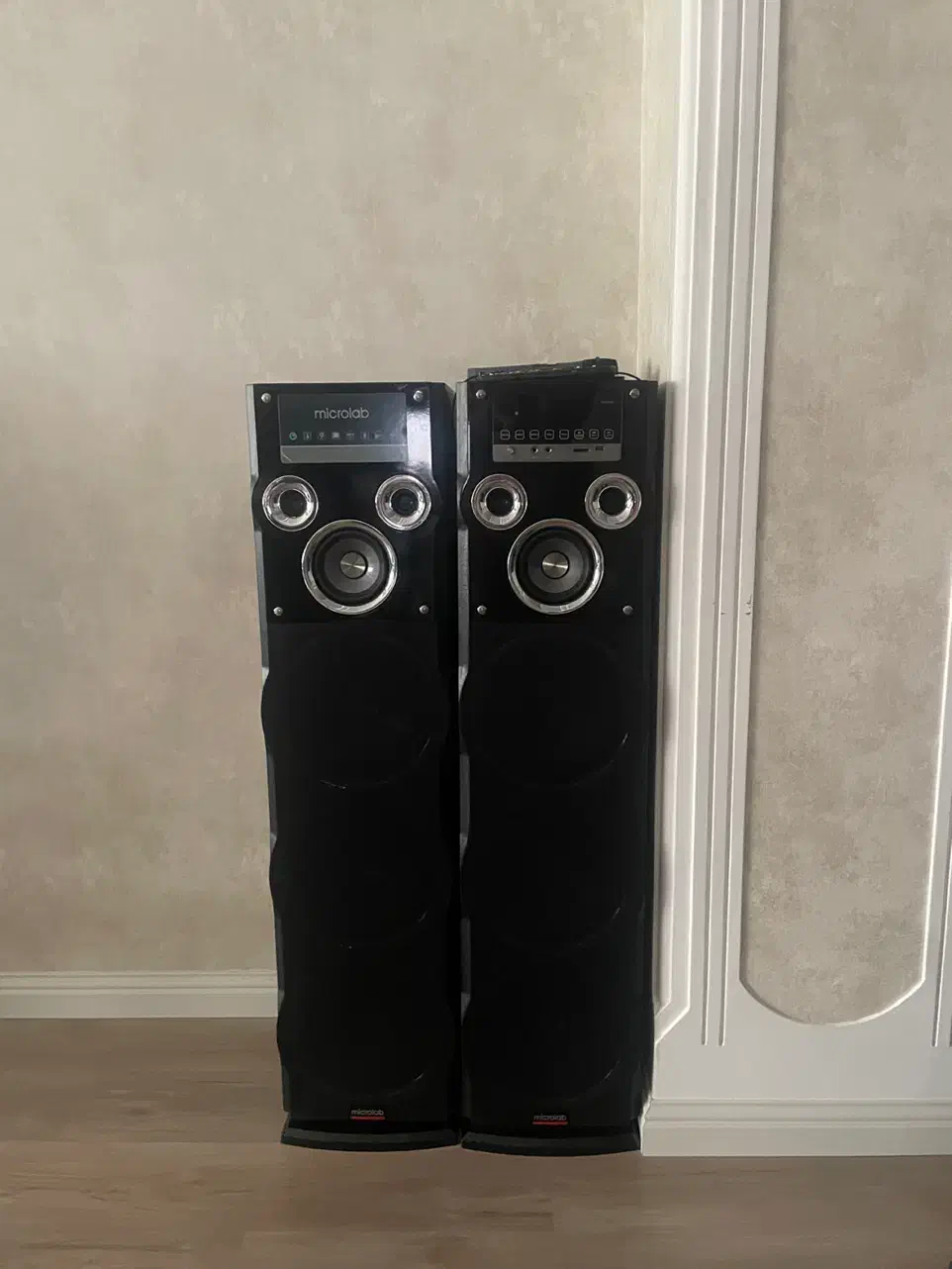 اسپیکر  بزرگ|سیستم صوتی خانگی|رشت, گلسار|دیوار