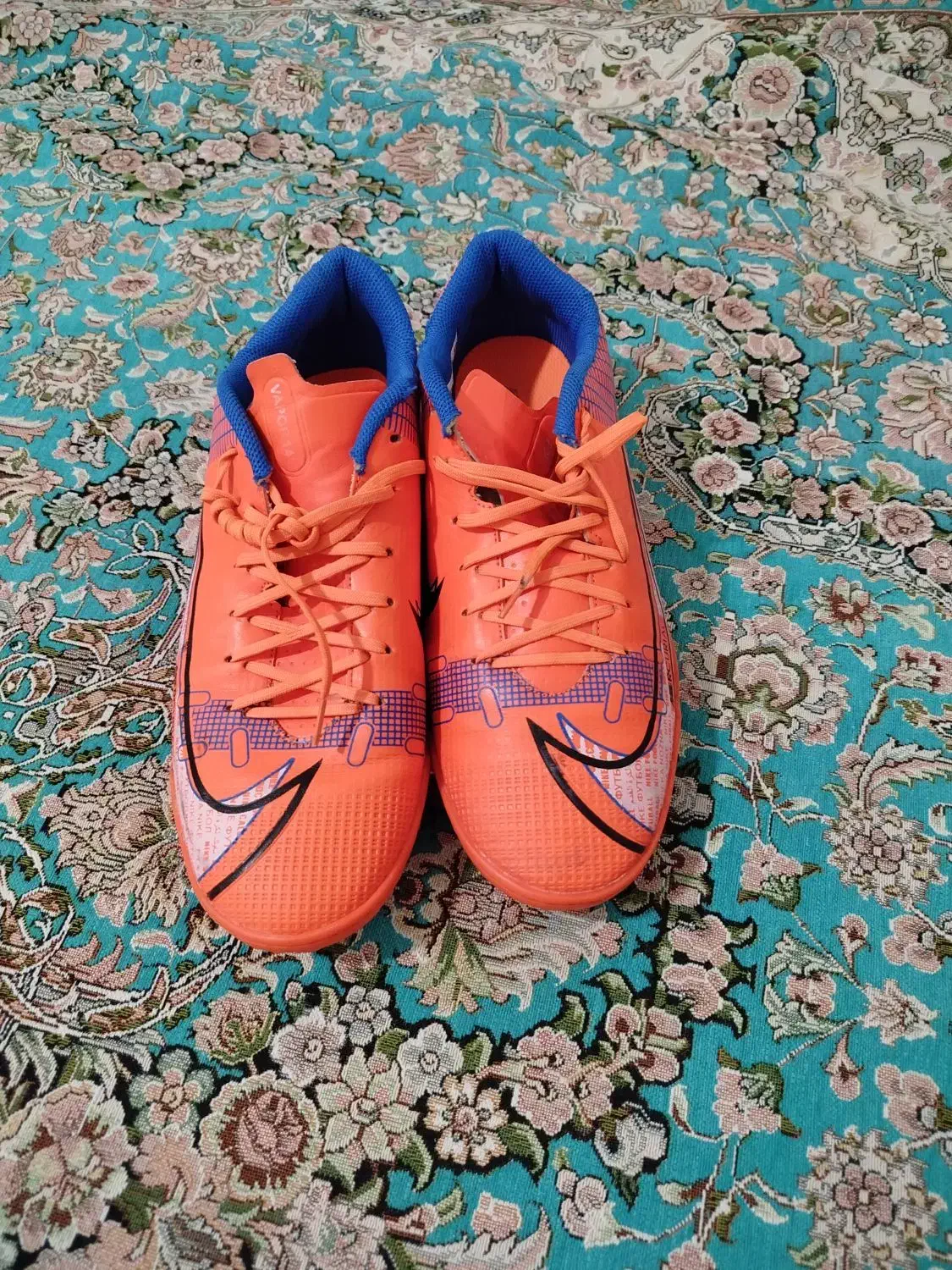 کفش چمن مصنوعی|کیف، کفش، کمربند|مهاباد (آذربایجان غربی), |دیوار