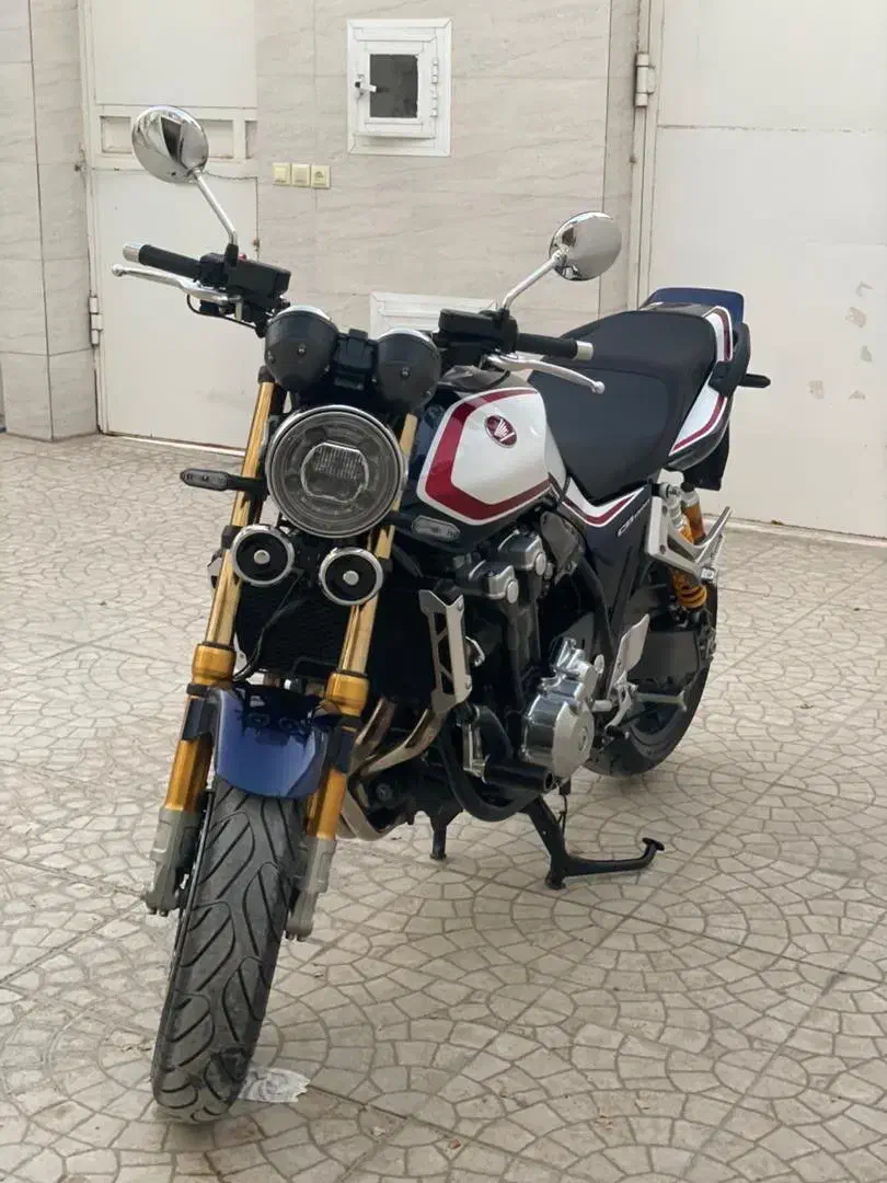 سی بی ۱۳۰۰ اس پی ۲۰۲۲|موتورسیکلت|برازجان, |دیوار