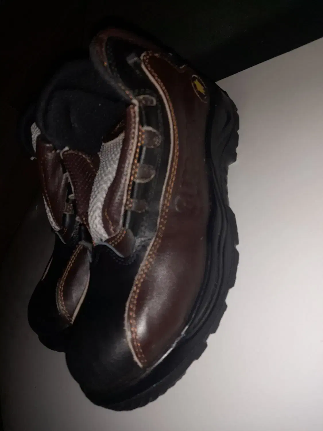 کفش ایمنی|کیف، کفش، کمربند|بندر کنگان, |دیوار