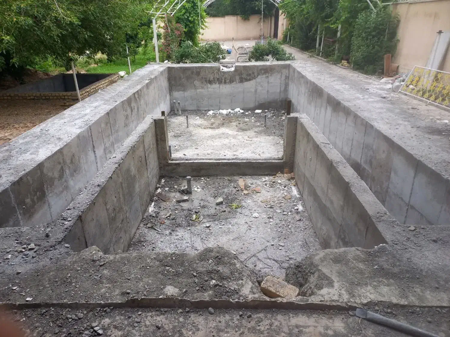 اجرای آرماتوربندی وقالبندی و استخر بتنی|خدمات پیشه و مهارت|هشتگرد, تهران دشت|دیوار