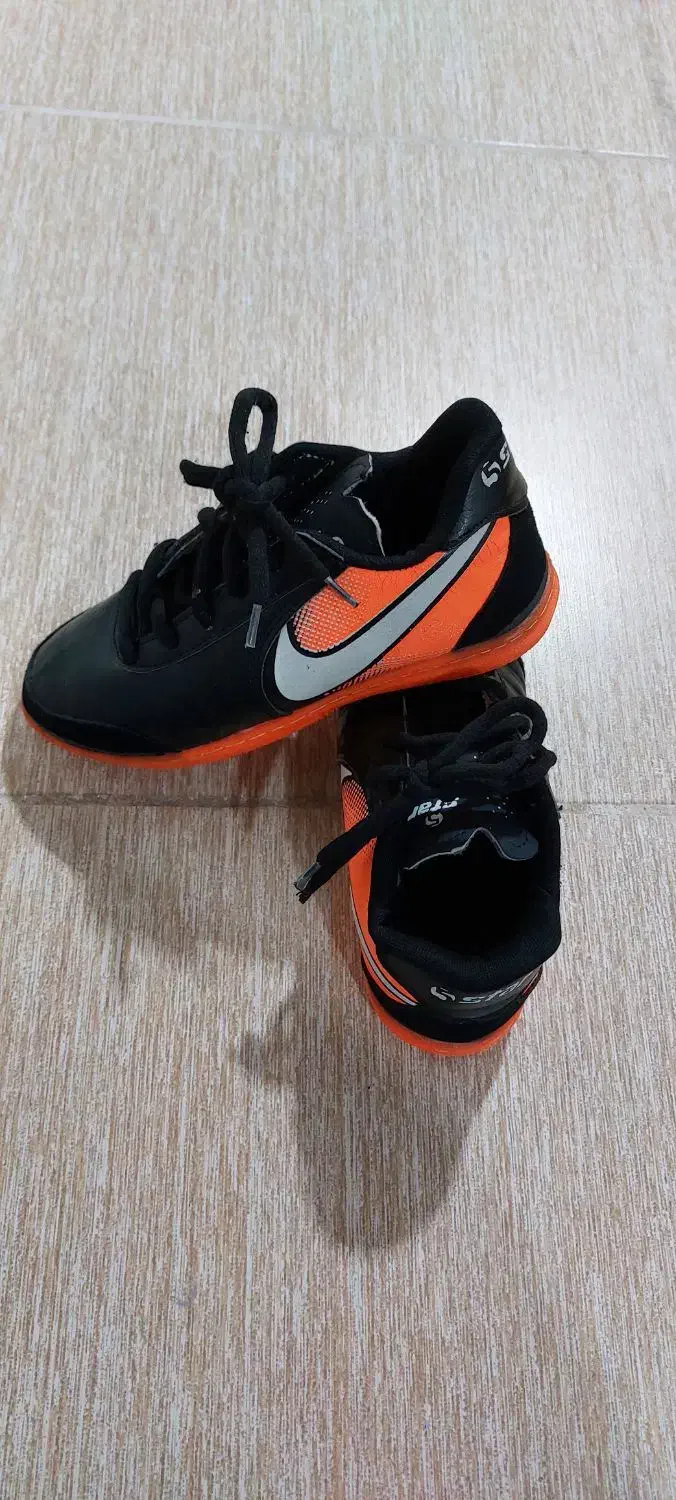 کفش ورزشی سالن|تجهیزات ورزشی|نورآباد, |دیوار