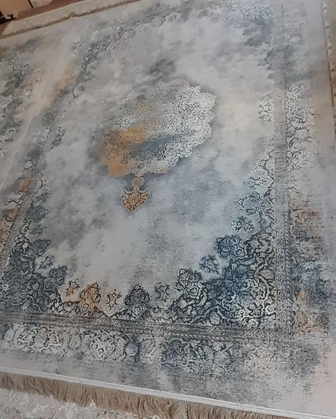 فرش۶متری ۱۲۰۰شانه ۳۶۰۰تراکم ابروبادی۲ عدد در حد اک|فرش|ارومیه, |دیوار