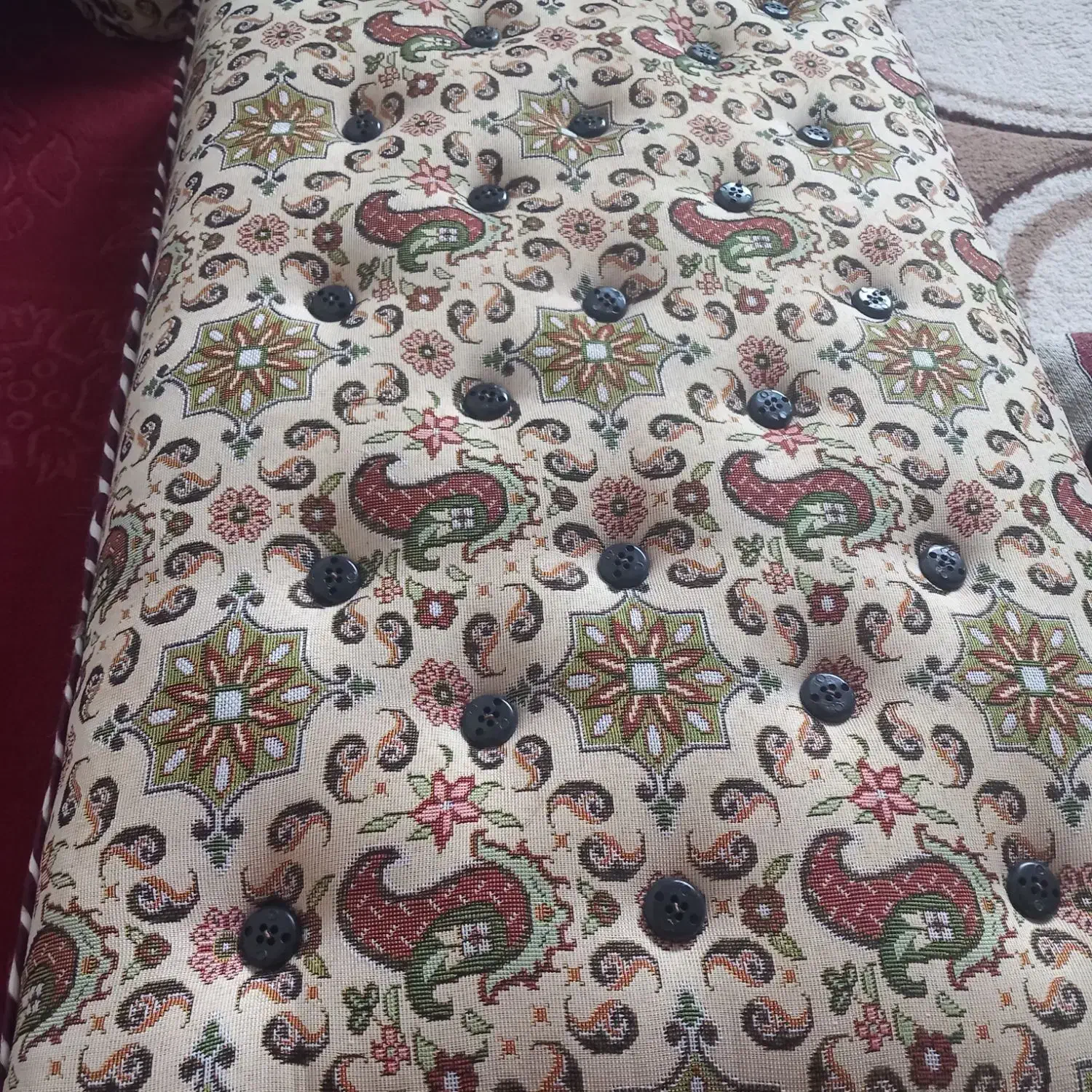 یک دست پشتی پنبه ای در حد نو|پشتی|دهگلان, |دیوار