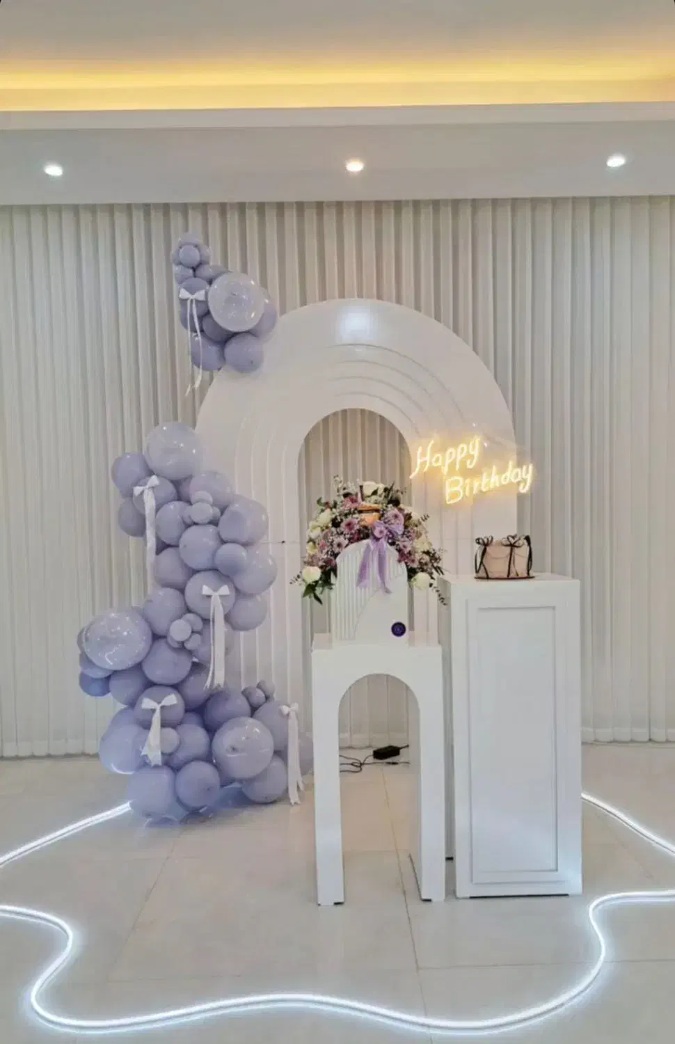 بادکنک آرایی/استند تولد،بکگراند|خدمات پذیرایی، مراسم|پرند, فاز ۰|دیوار