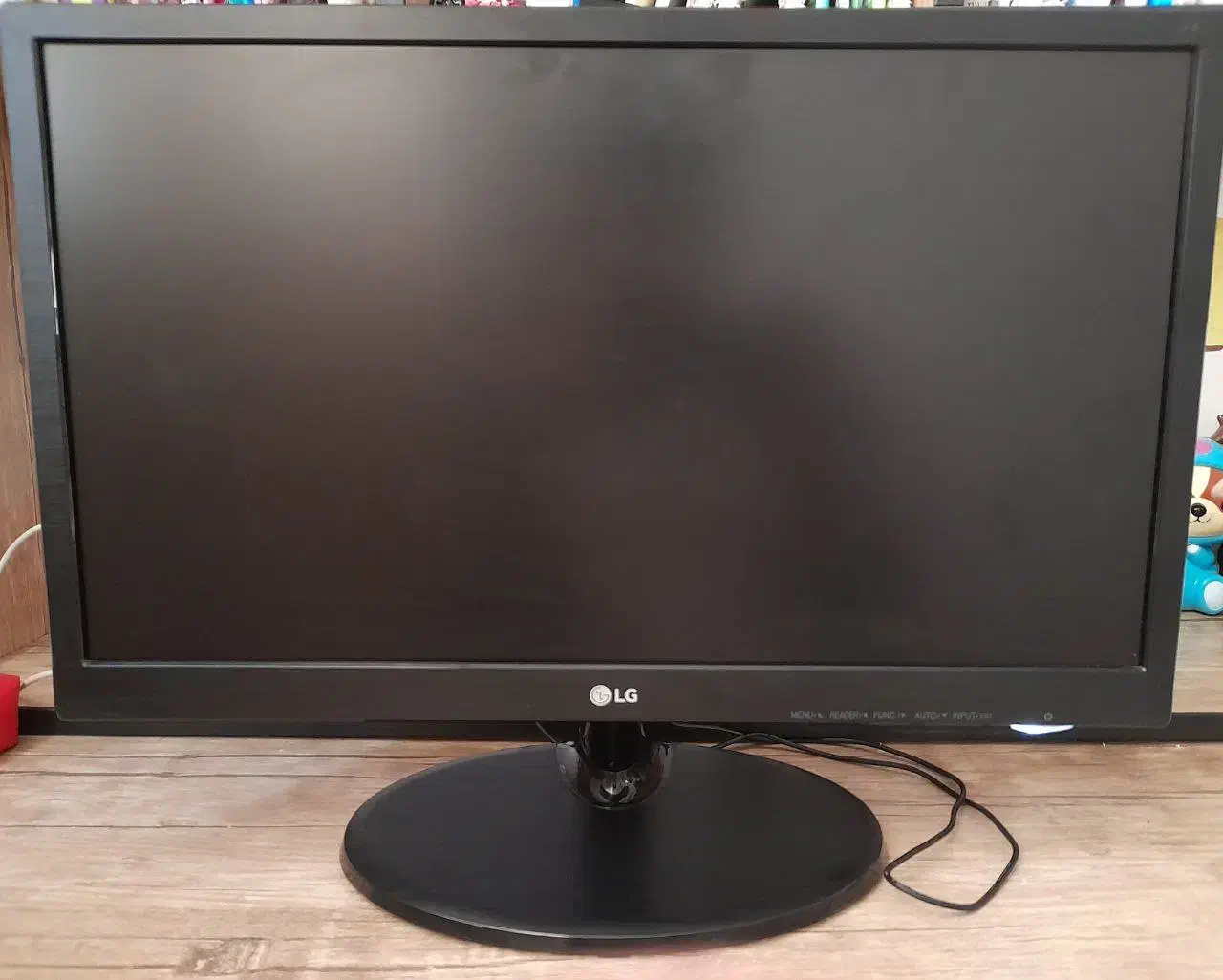 مانیتور 19.5 اینچ LG|قطعات و لوازم جانبی رایانه|کرمانشاه, |دیوار