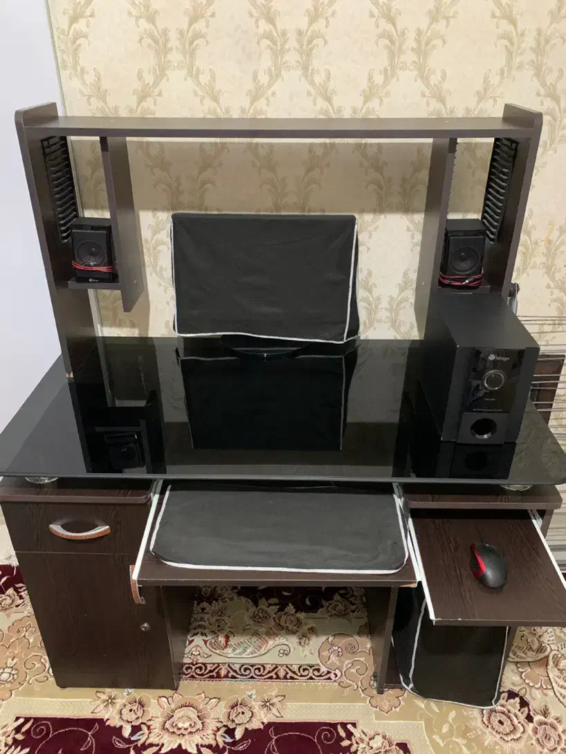 کامپیوتر با پک کامل میز فروش میز تکی|رایانه رومیزی|شیراز, شهرک فرزانگان|دیوار