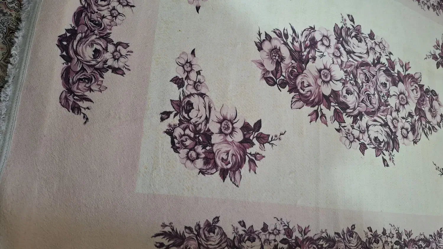 فرش 4متری تمیز|فرش|قم, شهدا|دیوار