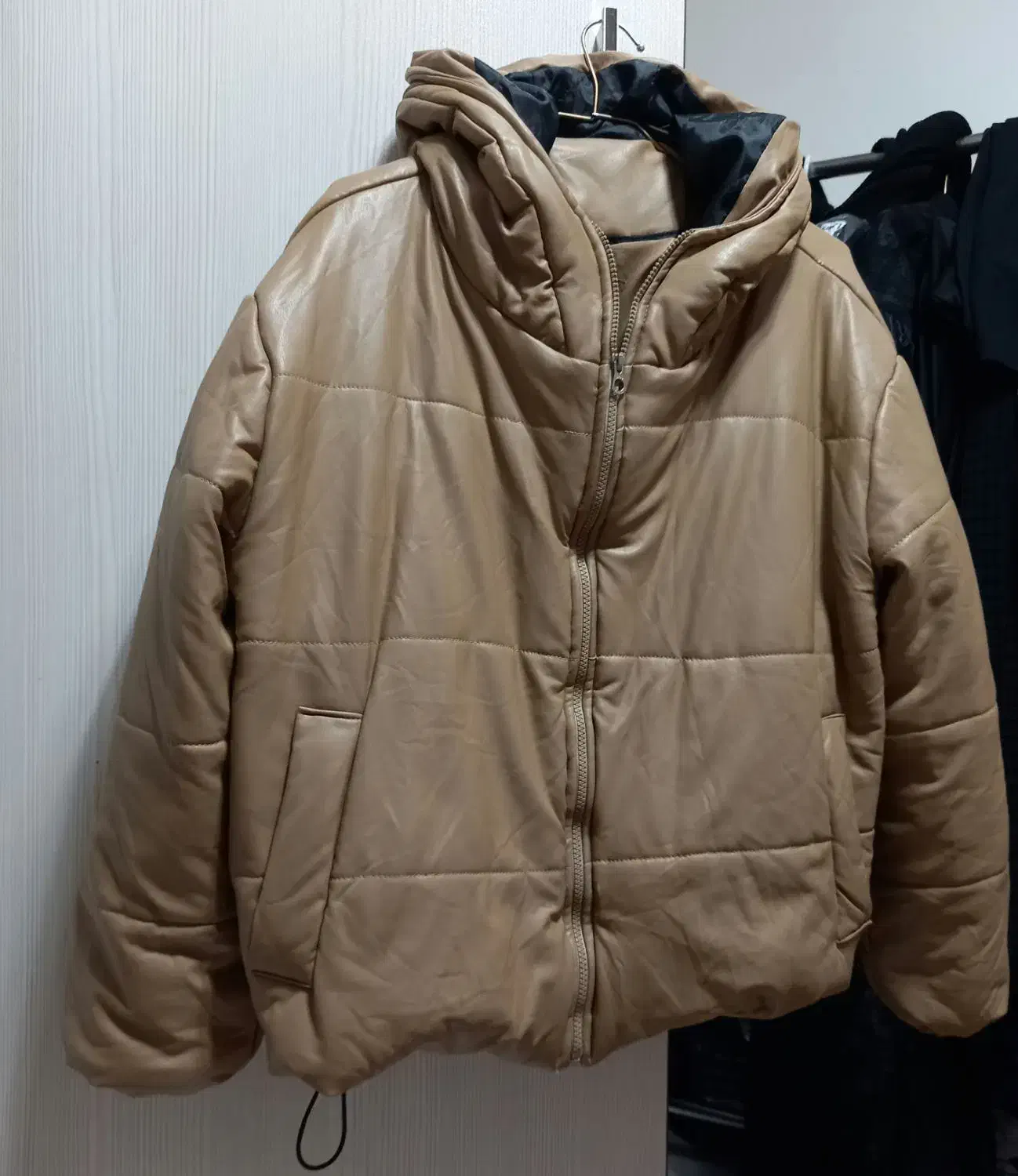 لباس|لباس|ماهدشت, |دیوار