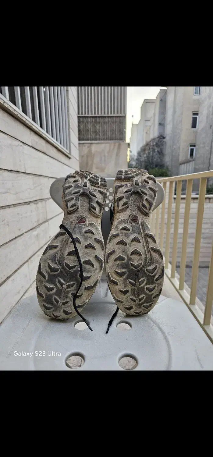 دو عدد کفش تریل اصل سایز ۴۳|کیف، کفش، کمربند|تهران, تهرانپارس جنوبی|دیوار