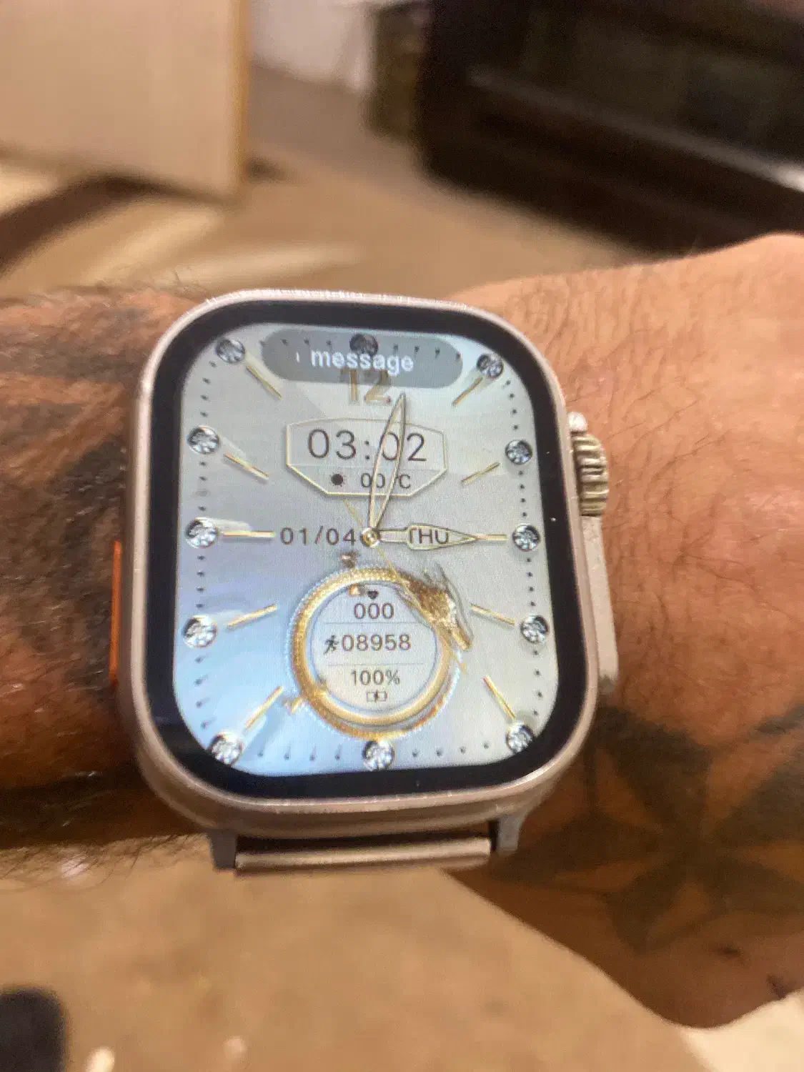 ساعت|ساعت|هشتگرد, فاز ۷ مهستان|دیوار