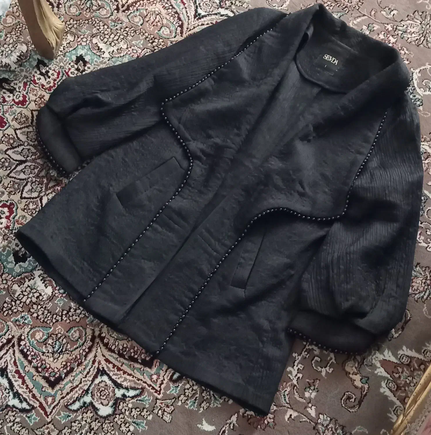 مانتو|لباس|بروجرد, |دیوار