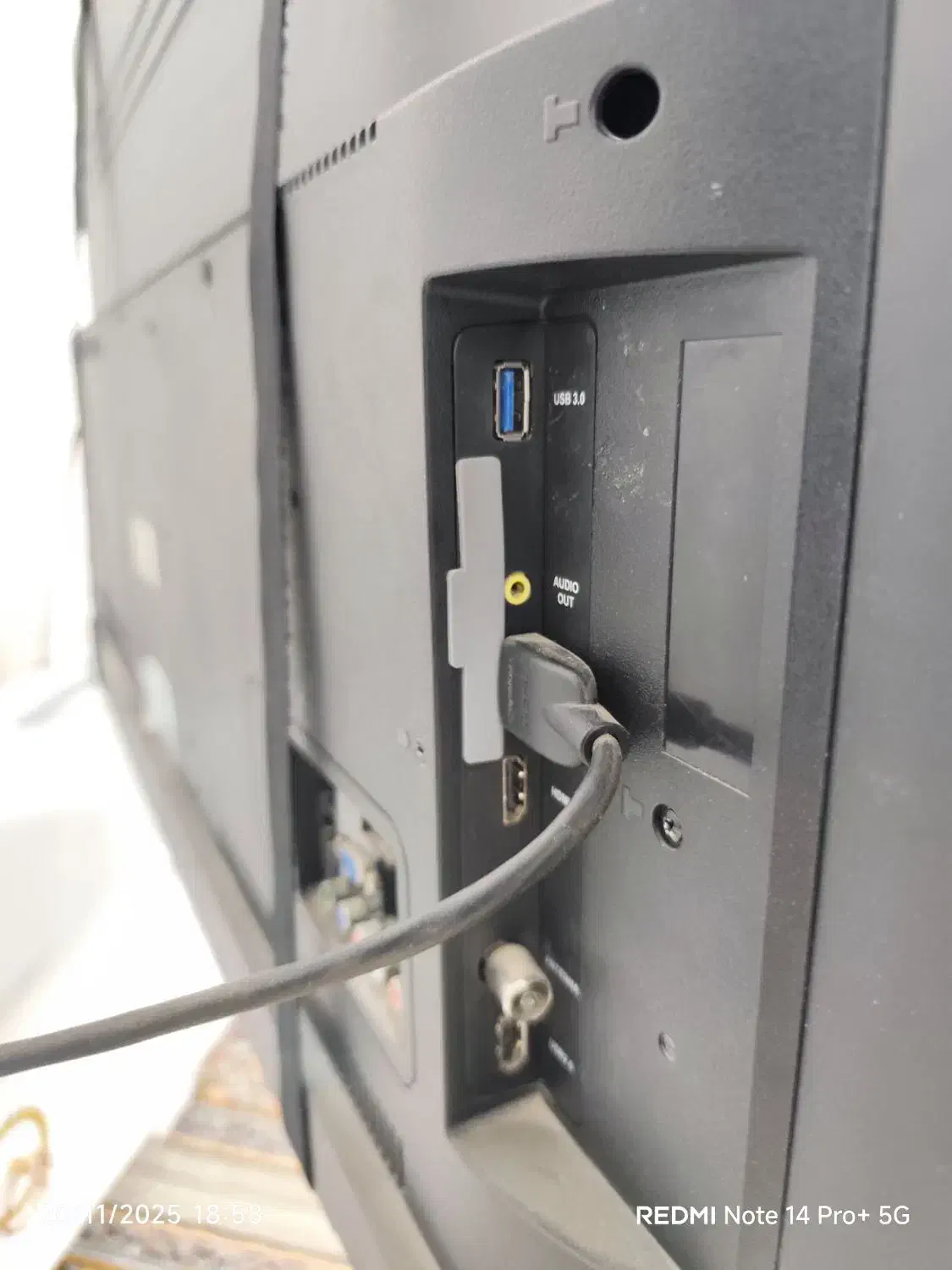 تلویزیونTCL|تلویزیون و پروژکتور|مریوان, |دیوار