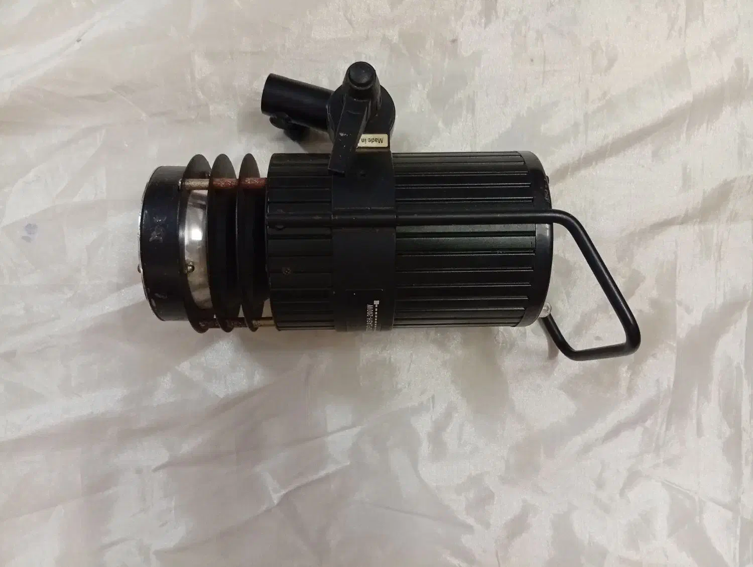 فلاش عکاسی قیمت مناسب|دوربین عکاسی و فیلمبرداری|مشهد, هدایت|دیوار