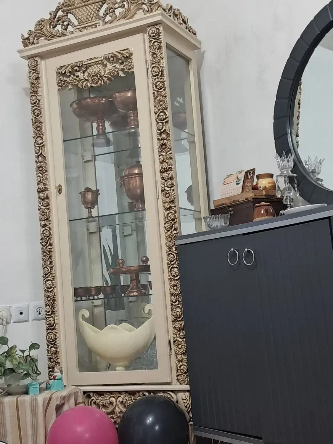 ویترین|بوفه، ویترین، کنسول|صومعه‌سرا, |دیوار