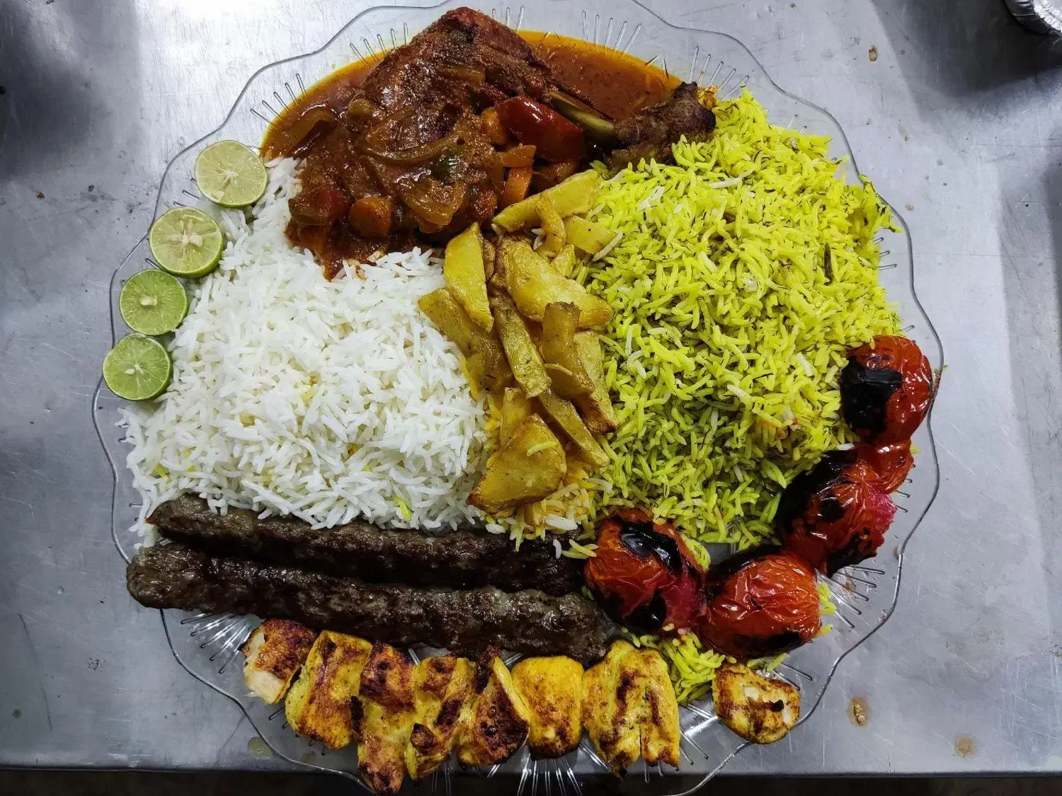 استخدام|استخدام خدمات فروشگاه و رستوران|اهواز, فاز ۲ پادادشهر|دیوار