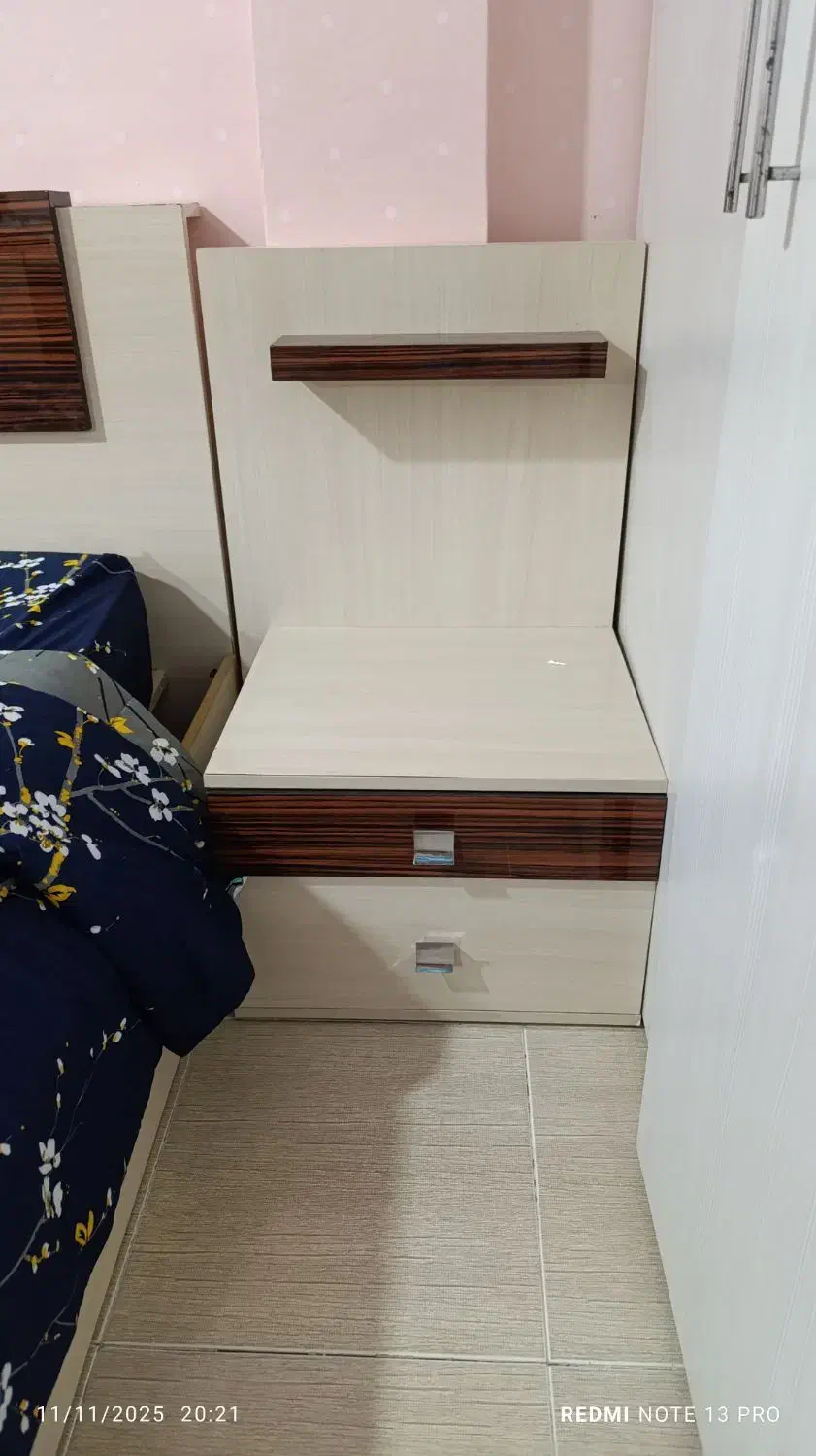 سه عدد تخت تمیز و مرتب همراه خوش خواب|تخت و سرویس خواب|مشهد, چهارچشمه|دیوار