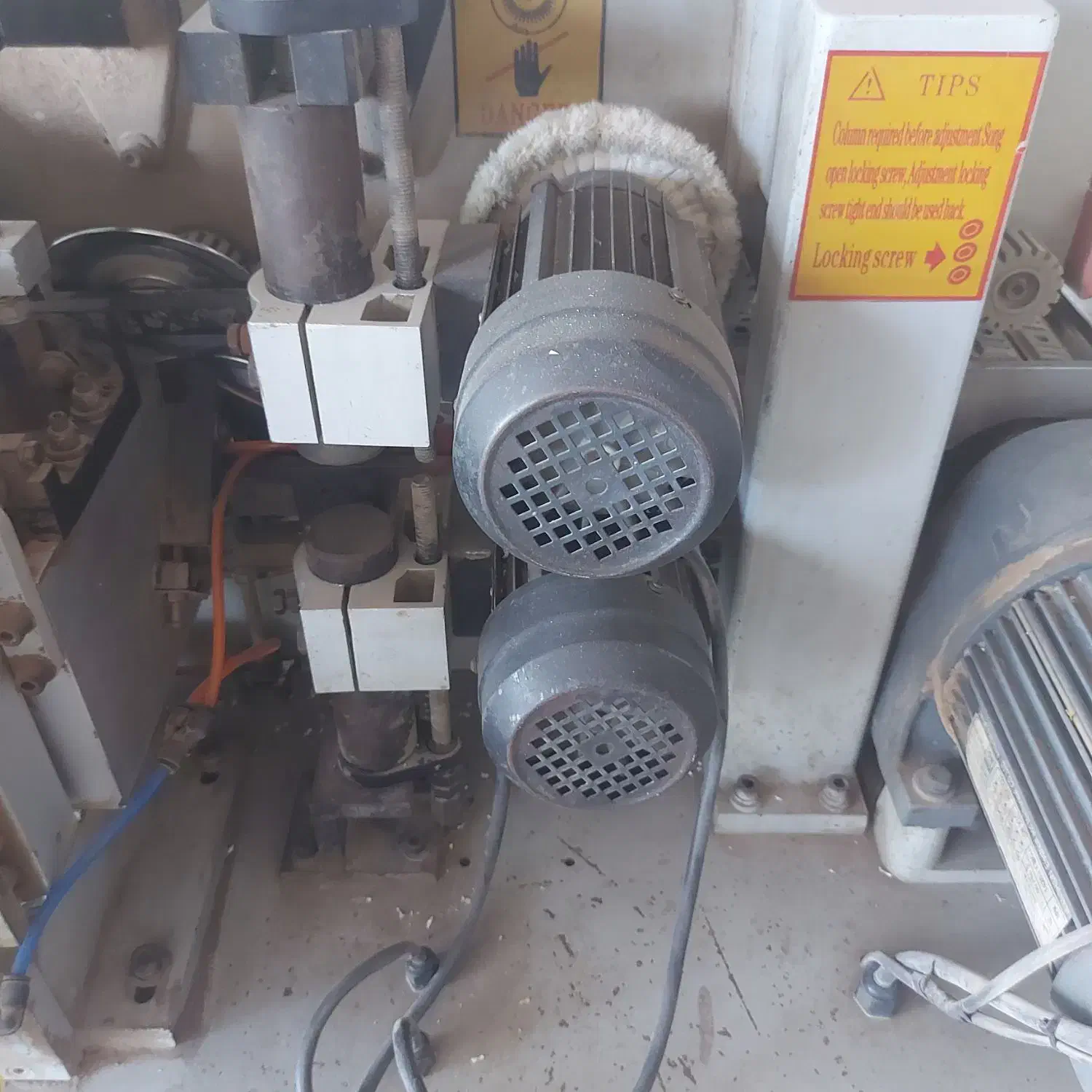 لبه چسبان دامار ۶ایستگاه پیشفرزدار|ماشین‌آلات صنعتی|شیراز, شهرک گلها|دیوار