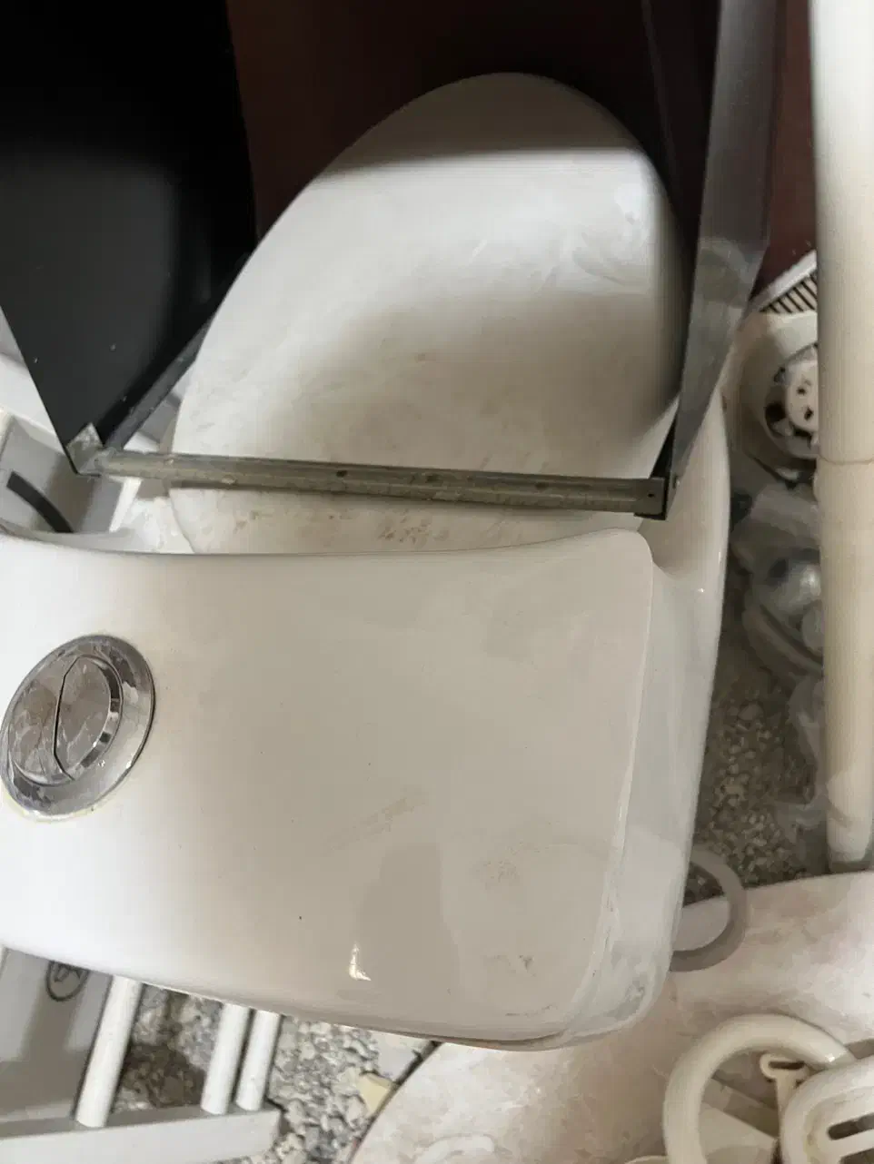 روشویی و توالت فرنگی|لوازم سرویس بهداشتی|کرمان, |دیوار